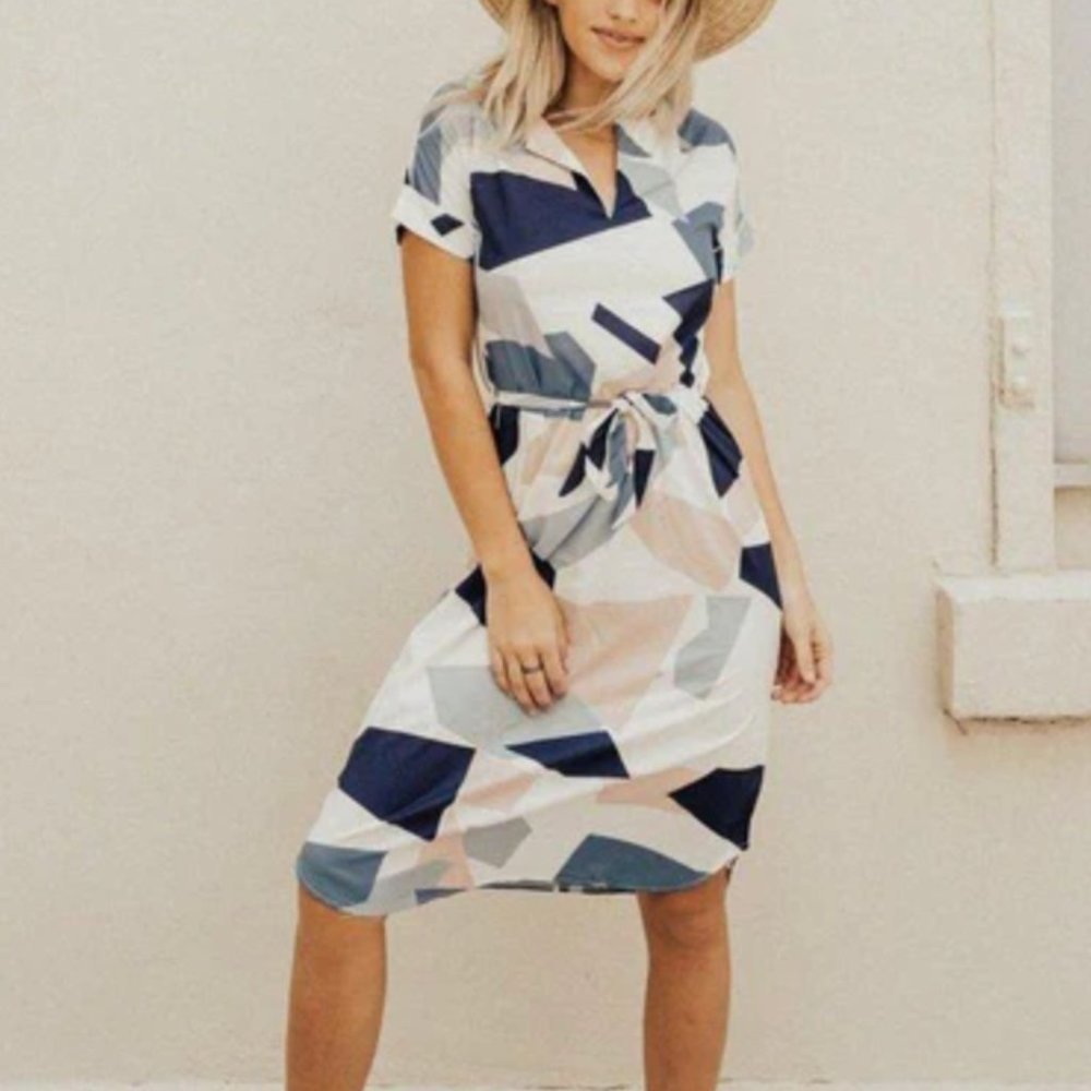 Geometric short sleeve midi dress in light pink, baby blue, navy blue and white